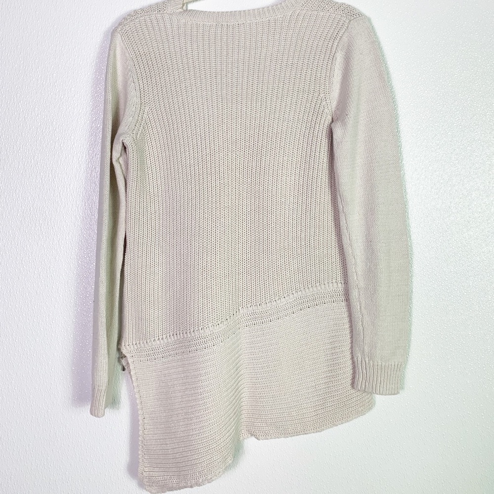 H by Halston asymmetrical sweater xs euc - Picture 6 of 6